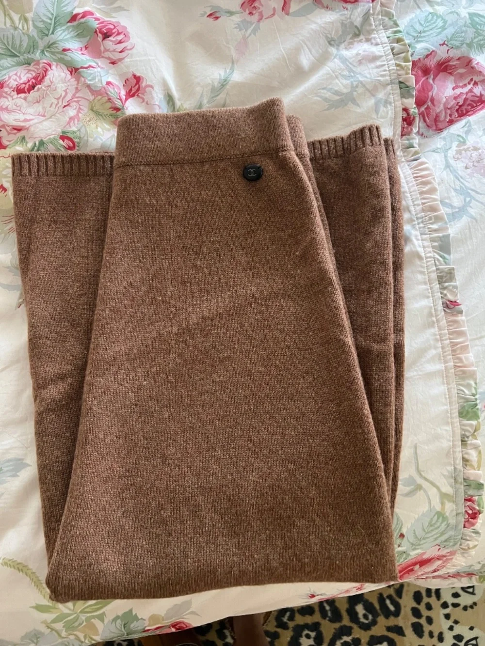 Chanel Cashmere Midi Skirt Sz 38